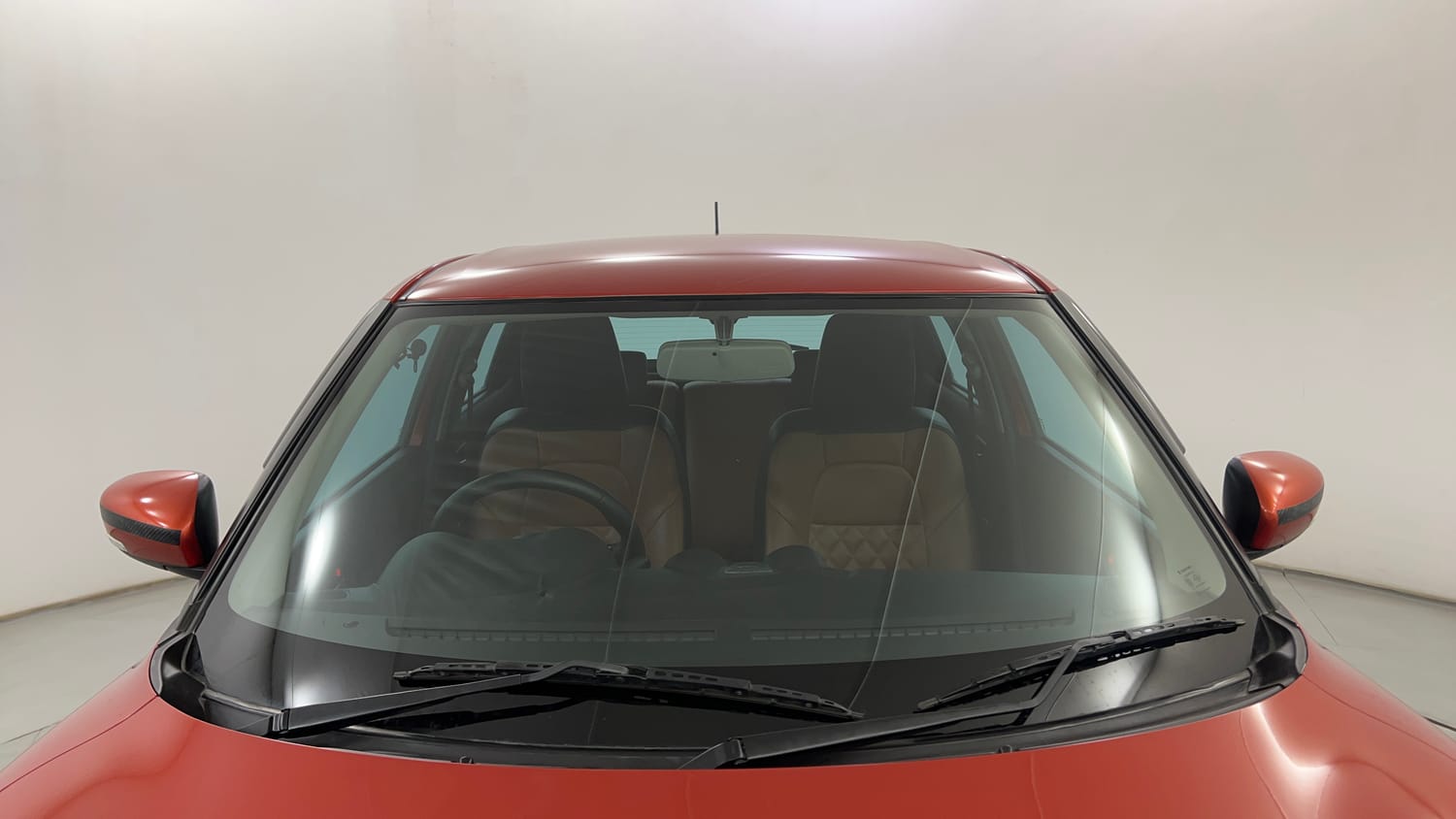 Used 2020 Maruti Suzuki Swift ZXi Petrol Manual exterior FRONT WINDSHIELD VIEW