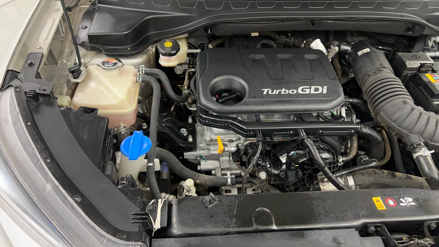 Used 2023 Kia Sonet HTX 1.0 DCT Petrol Automatic engine ENGINE RIGHT SIDE VIEW