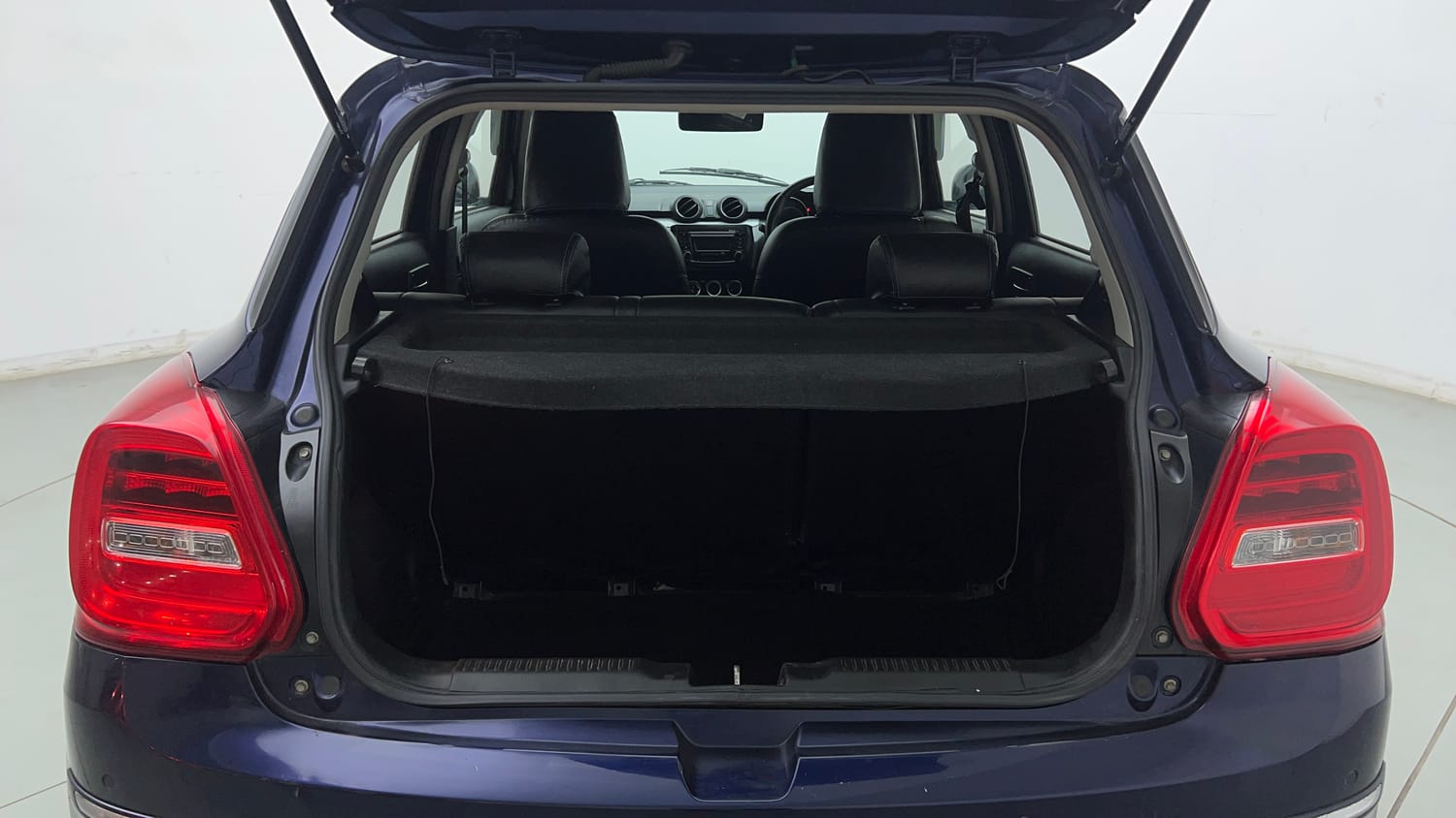 Used 2019 Maruti Suzuki Swift ZXi Petrol Manual interior DICKY INSIDE VIEW