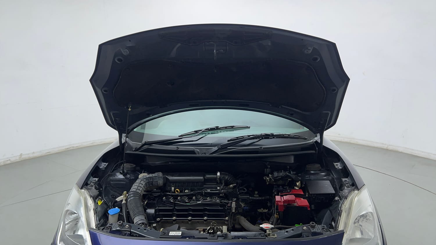 Used 2019 Maruti Suzuki Swift ZXi Petrol Manual engine ENGINE & BONNET OPEN FRONT VIEW
