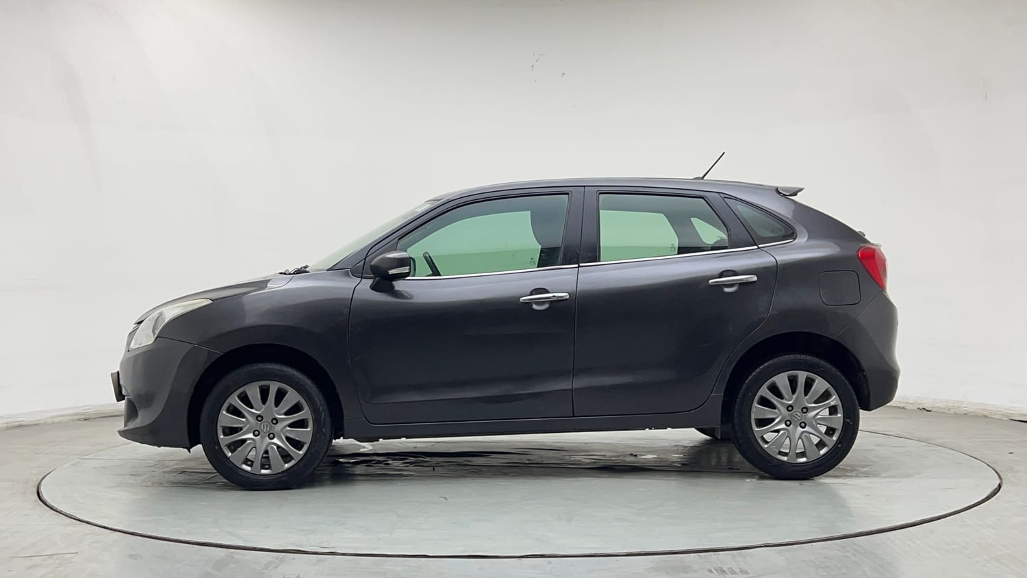 Used 2018 Maruti Suzuki Baleno Zeta 1.2 Petrol Manual exterior LEFT SIDE VIEW