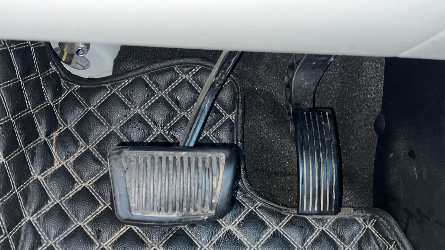 Used 2023 Kia Sonet HTX 1.0 Turbo Petrol DCT Petrol Automatic interior PEDALS VIEW