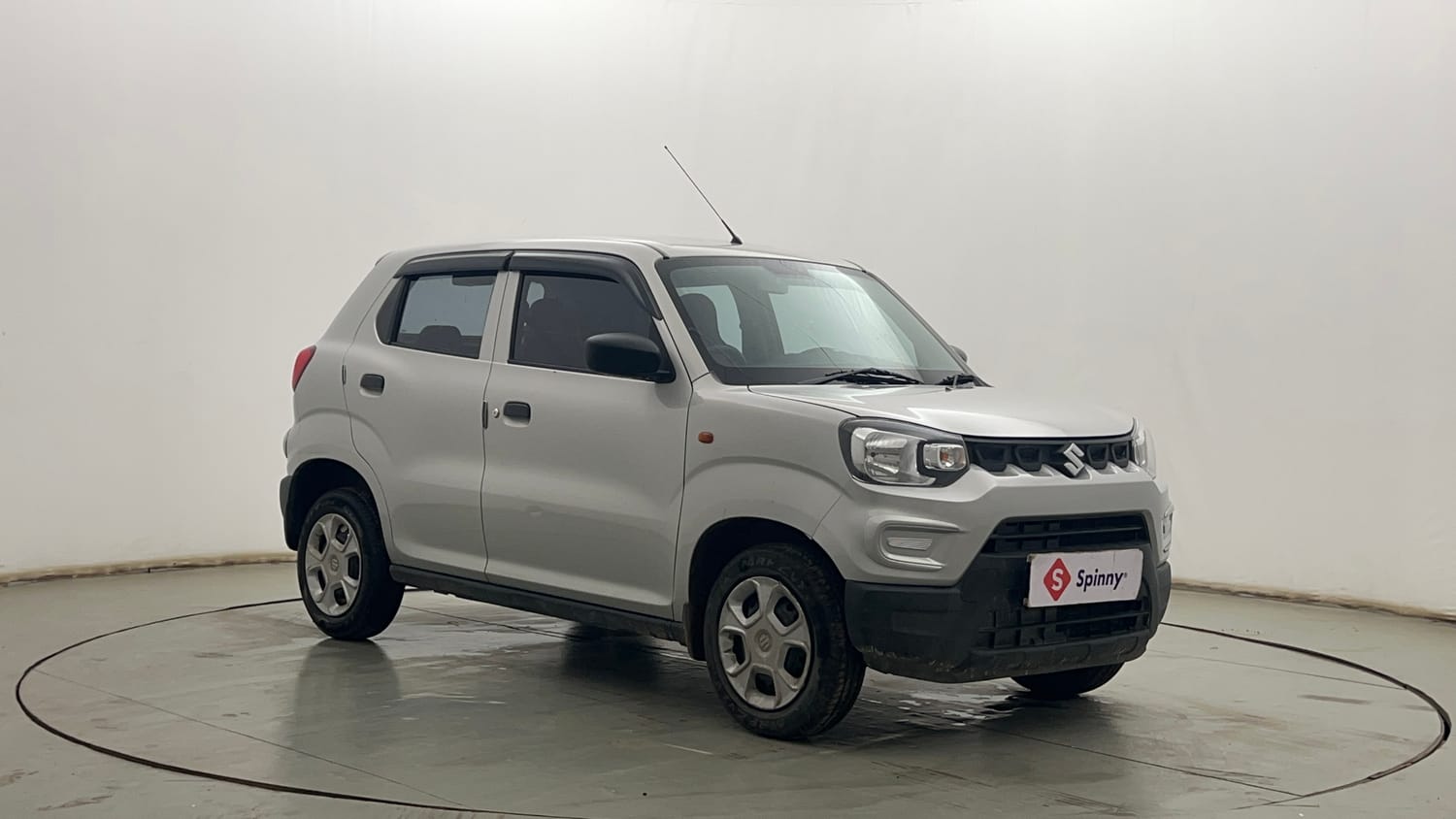 Used 2023 Maruti Suzuki S-Presso VXi Petrol Manual exterior RIGHT FRONT CORNER VIEW