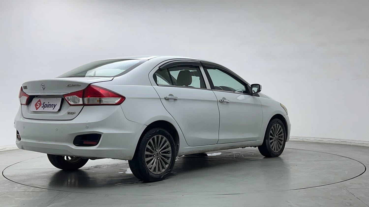 Used 2016 Maruti Suzuki Ciaz ZXI+ AT Petrol Automatic exterior RIGHT REAR CORNER VIEW