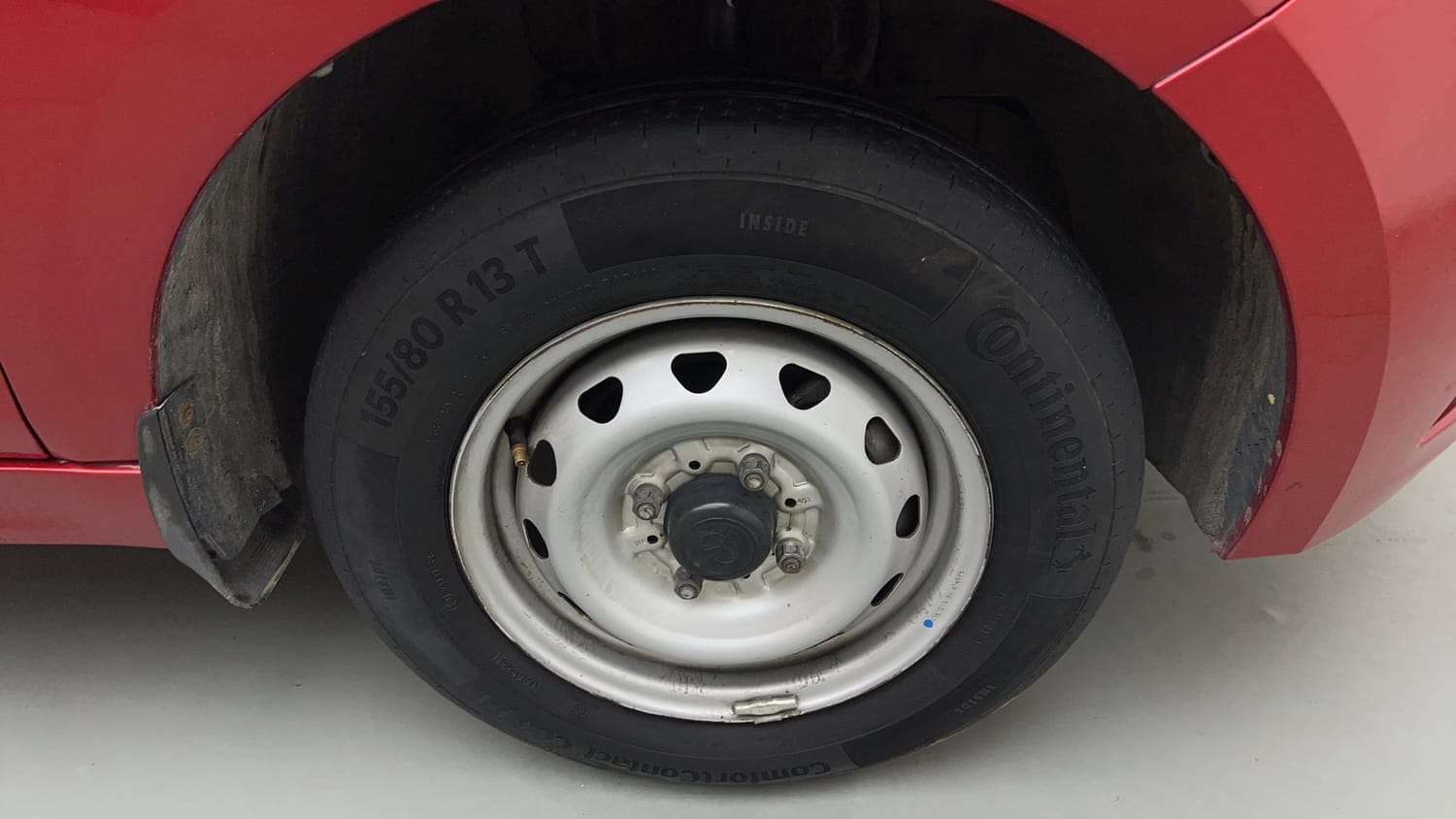 Used 2019 Tata Tiago Revotron XE Petrol Manual tyres RIGHT FRONT TYRE RIM VIEW
