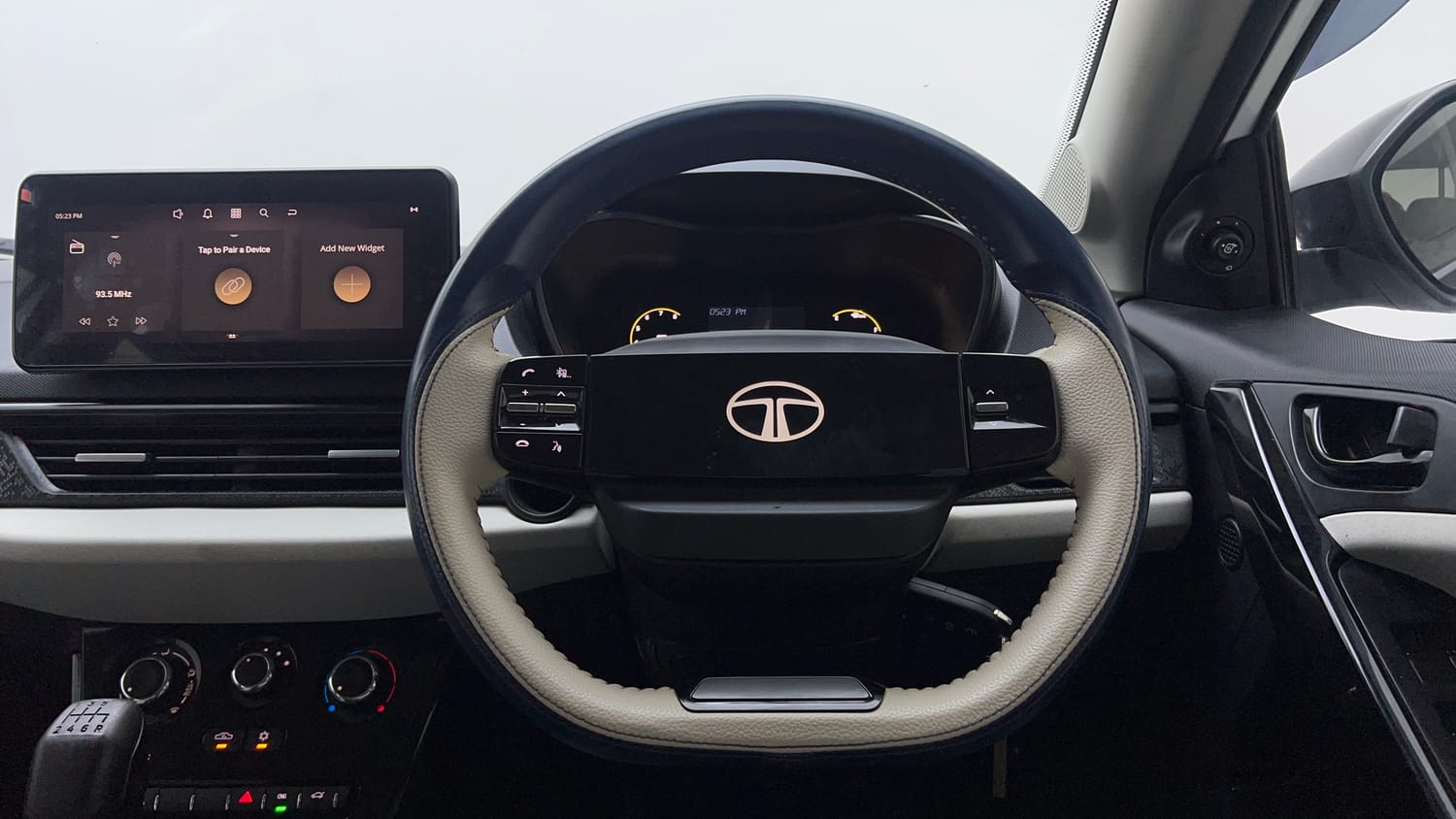 Used 2025 Tata Nexon Pure Plus (S) 1.2 iCNG 6MT Cng Manual interior STEERING VIEW