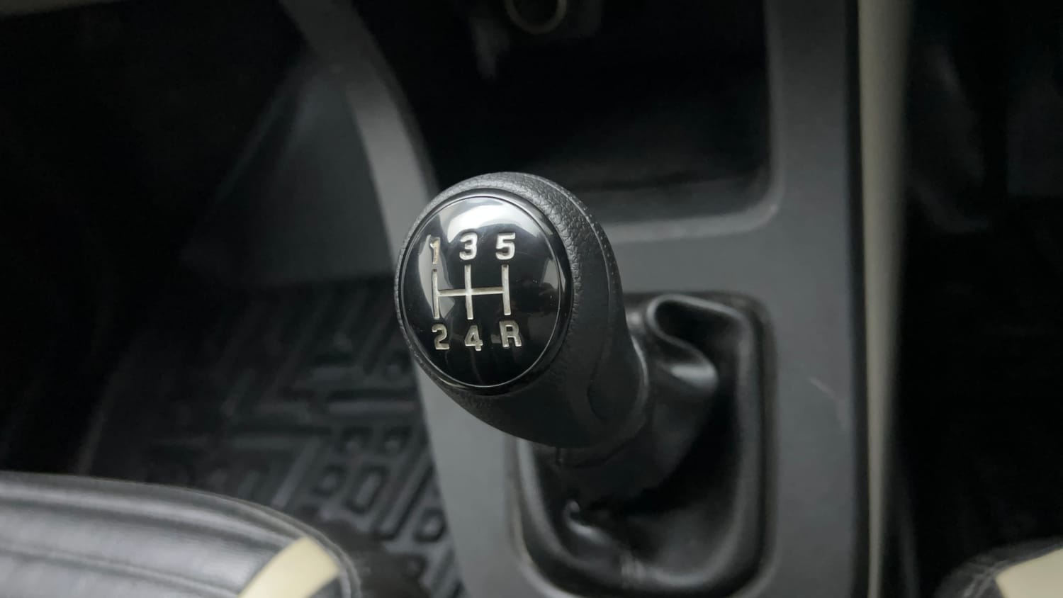Used 2020 Maruti Suzuki Wagon R LXi 1.0 CNG Cng Manual interior GEAR  KNOB VIEW