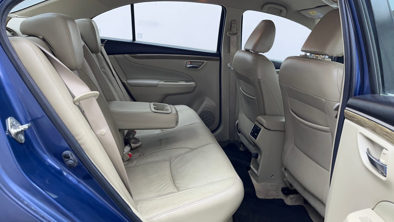 Used 2018 Maruti Suzuki Ciaz Alpha Hybrid 1.5 AT Petrol Automatic interior RIGHT SIDE REAR DOOR CABIN VIEW