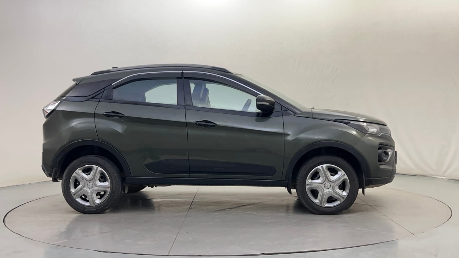 Used 2022 Tata Nexon XMA (S) Petrol Automatic exterior RIGHT SIDE VIEW
