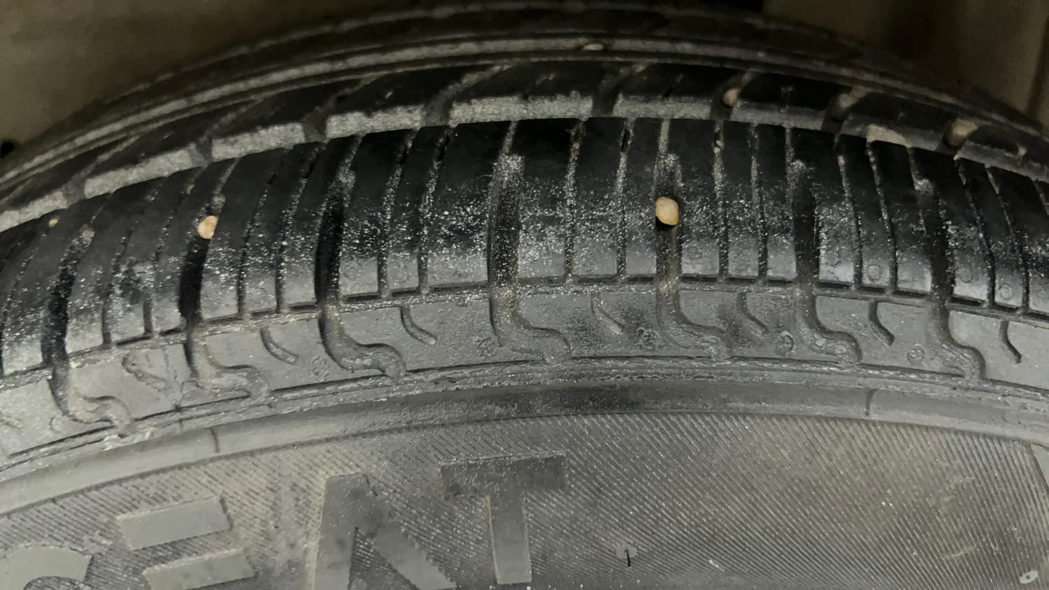 Used 2015 Maruti Suzuki Celerio VXi AMT Petrol Automatic tyres LEFT REAR TYRE TREAD VIEW