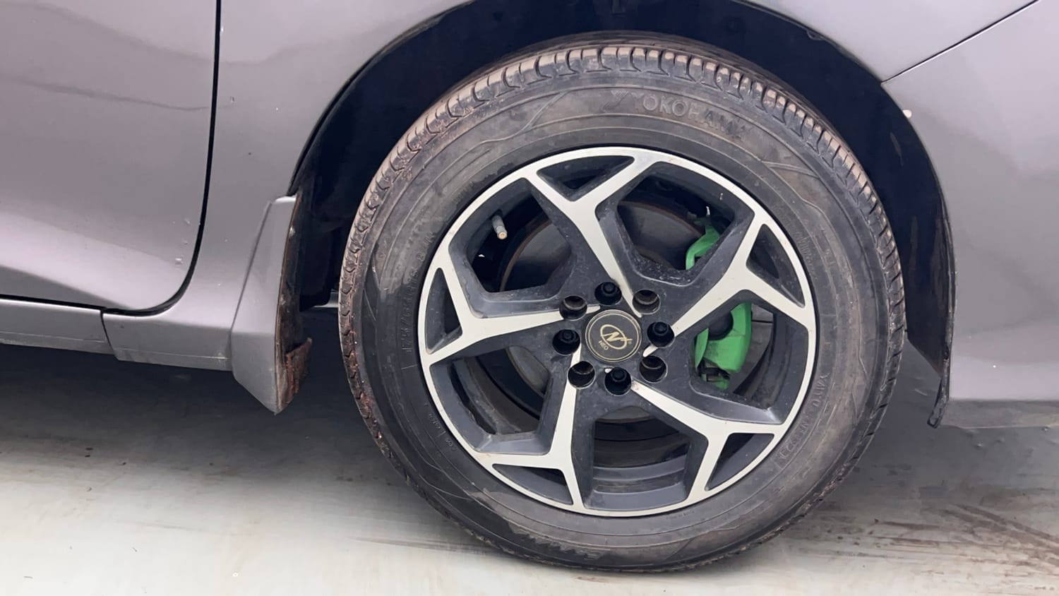Used 2014 Honda City SV Petrol Manual tyres RIGHT FRONT TYRE RIM VIEW