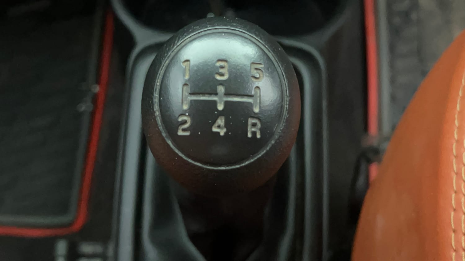 Used 2023 Maruti Suzuki S-Presso VXi Petrol Manual interior GEAR  KNOB VIEW