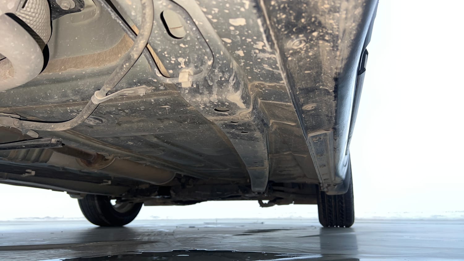 Used 2019 Maruti Suzuki Swift ZXi Petrol Manual extra REAR RIGHT UNDERBODY VIEW