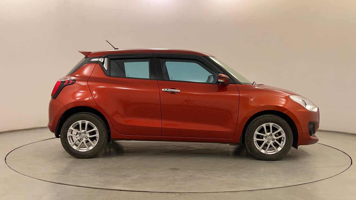 Used 2020 Maruti Suzuki Swift ZXi Petrol Manual exterior RIGHT SIDE VIEW