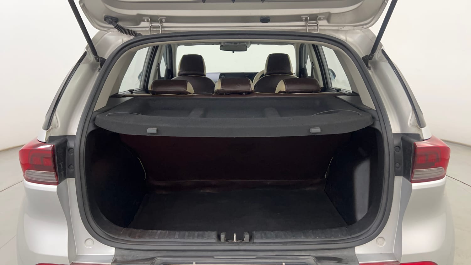 Used 2023 Kia Sonet HTX 1.0 DCT Petrol Automatic interior DICKY INSIDE VIEW