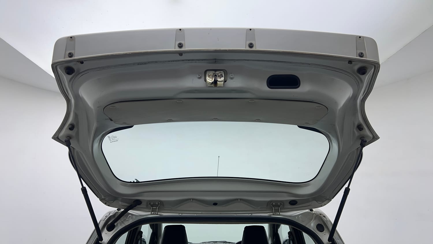 Used 2019 Maruti Suzuki Celerio VXi (O) CNG Cng Manual interior DICKY DOOR OPEN VIEW