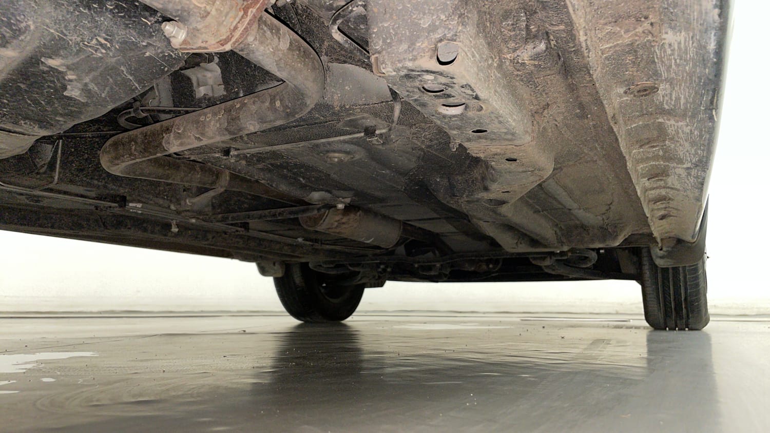 Used 2023 Tata Tiago XTA Petrol Automatic extra REAR RIGHT UNDERBODY VIEW
