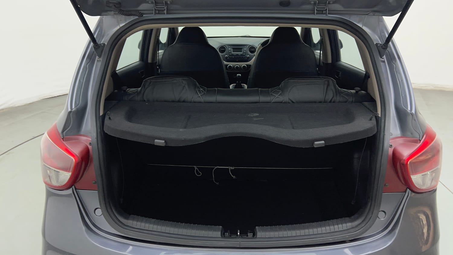 Used 2019 Hyundai Grand i10 Magna 1.2 Kappa VTVT Petrol Manual interior DICKY INSIDE VIEW