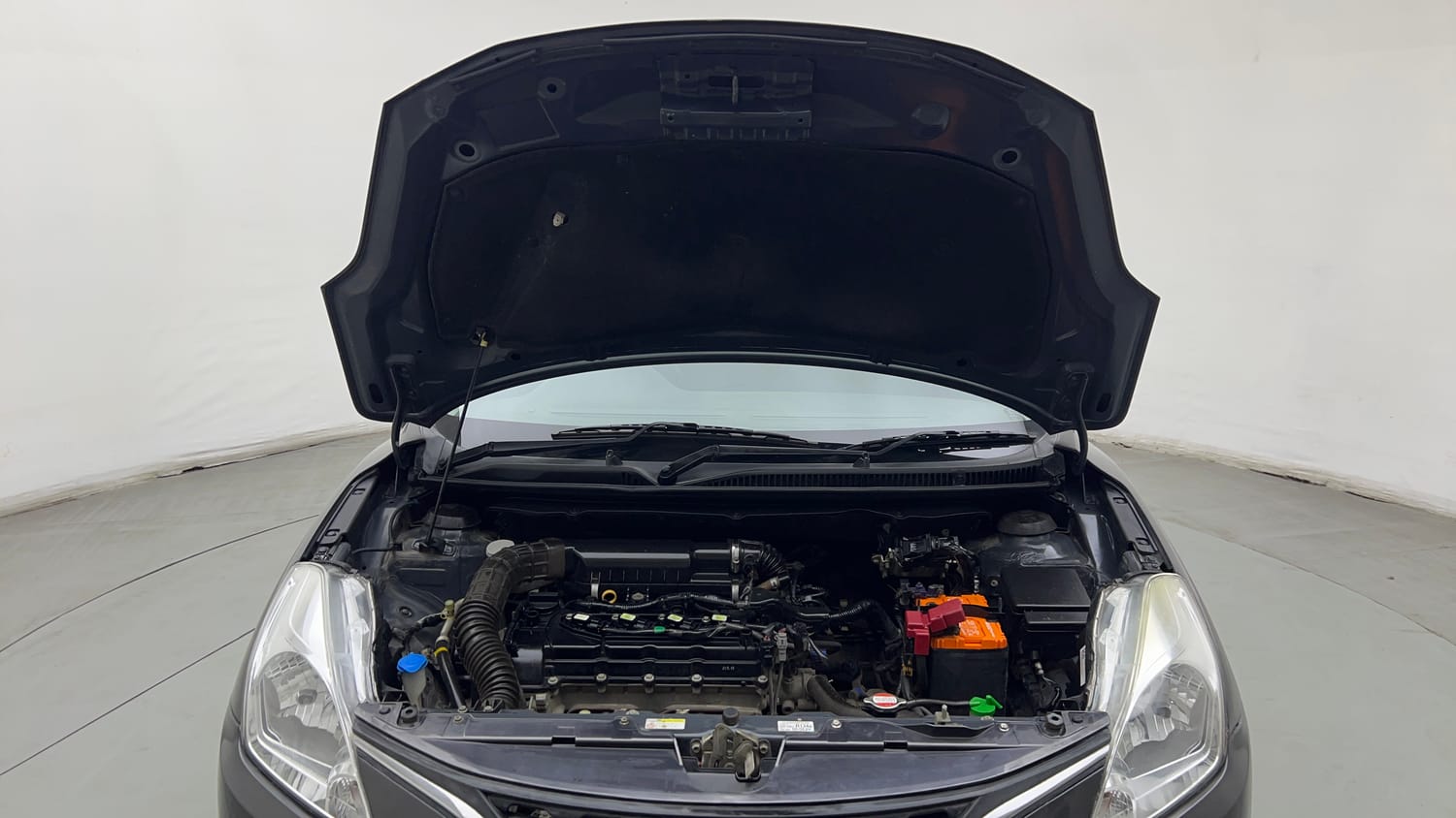 Used 2018 Maruti Suzuki Baleno Zeta 1.2 Petrol Manual engine ENGINE & BONNET OPEN FRONT VIEW