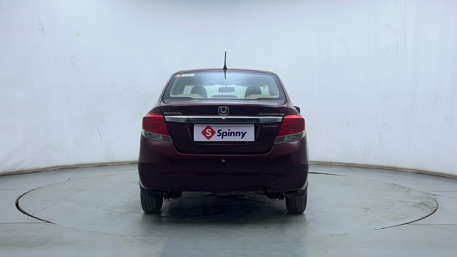 Used 2014 Honda Amaze 1.2 VX i-VTEC Petrol Manual exterior BACK VIEW