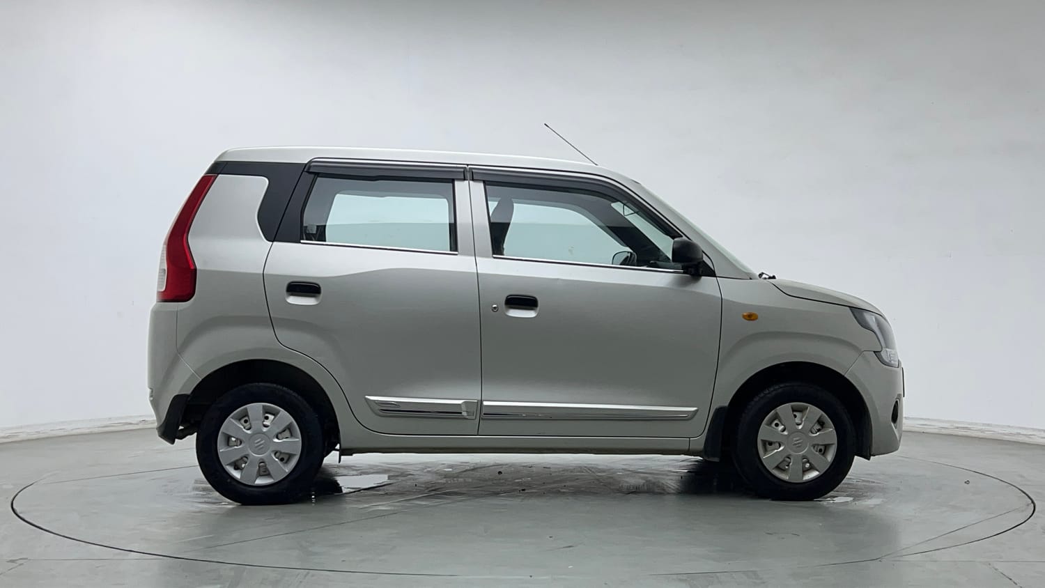 Used 2020 Maruti Suzuki Wagon R LXi 1.0 CNG Cng Manual exterior RIGHT SIDE VIEW
