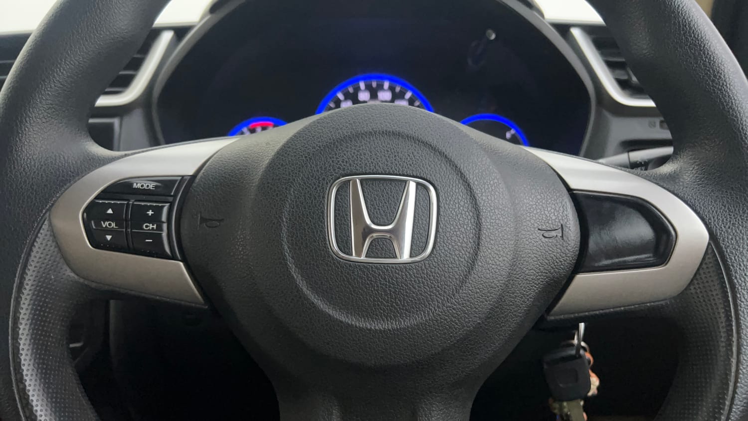 Used 2017 Honda Brio S MT Petrol Manual top_features Steering mounted controls