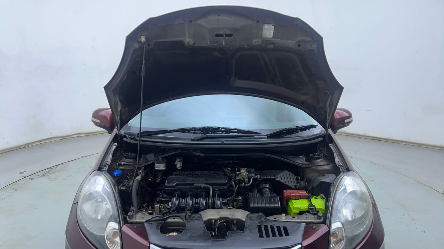 Used 2014 Honda Amaze 1.2 VX i-VTEC Petrol Manual engine ENGINE & BONNET OPEN FRONT VIEW