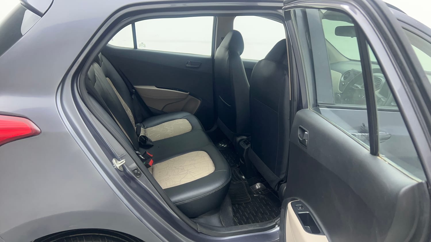 Used 2018 Hyundai Grand i10 Magna AT 1.2 Kappa VTVT Petrol Automatic interior RIGHT SIDE REAR DOOR CABIN VIEW
