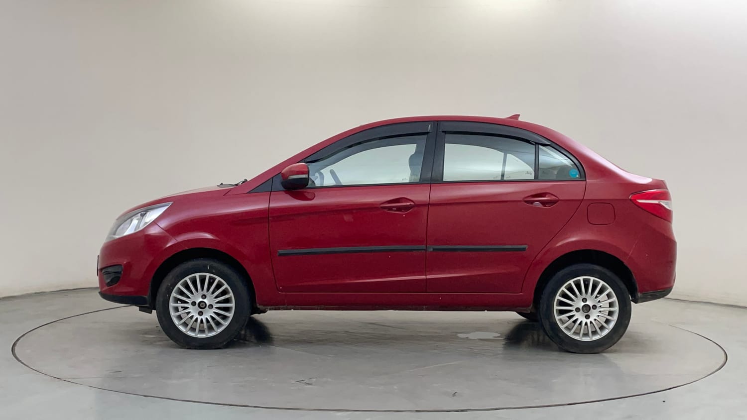 Used 2014 Tata Zest XE Petrol Petrol Manual exterior LEFT SIDE VIEW