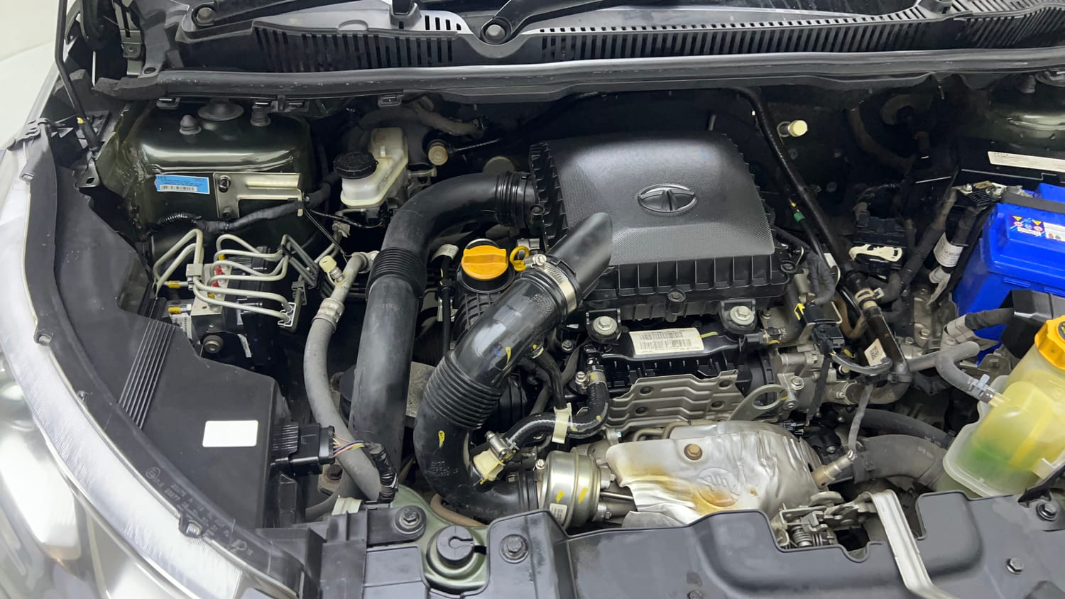 Used 2021 Tata Nexon XZA Plus Petrol Automatic engine ENGINE RIGHT SIDE VIEW