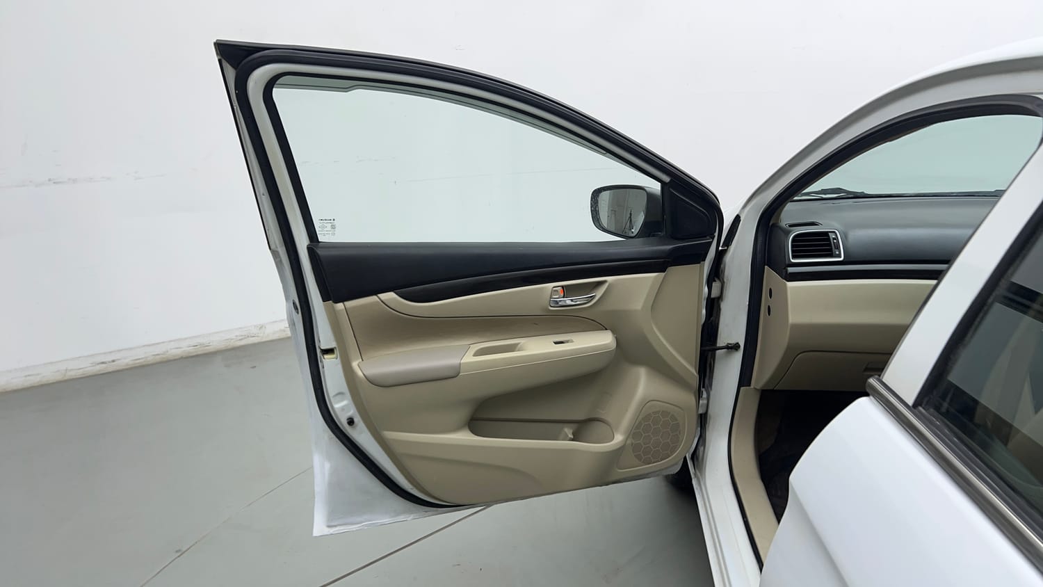 Used 2016 Maruti Suzuki Ciaz ZXI+ AT Petrol Automatic interior LEFT FRONT DOOR OPEN VIEW