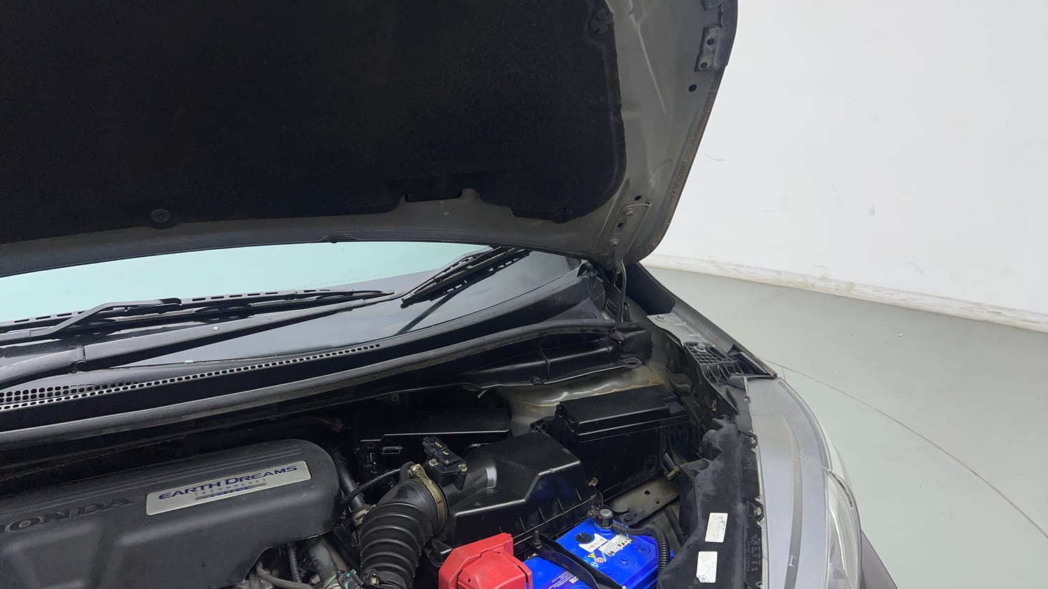 Used 2021 Honda WR-V VX MT Diesel Diesel Manual engine ENGINE LEFT SIDE HINGE & APRON VIEW