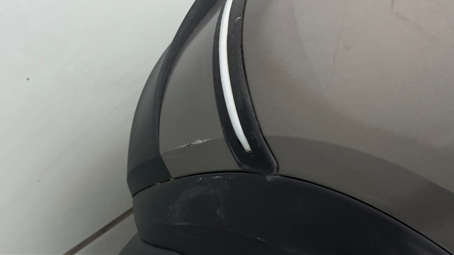 Used 2020 Renault Kwid CLIMBER 1.0 AMT Petrol Automatic dents MINOR SCRATCH