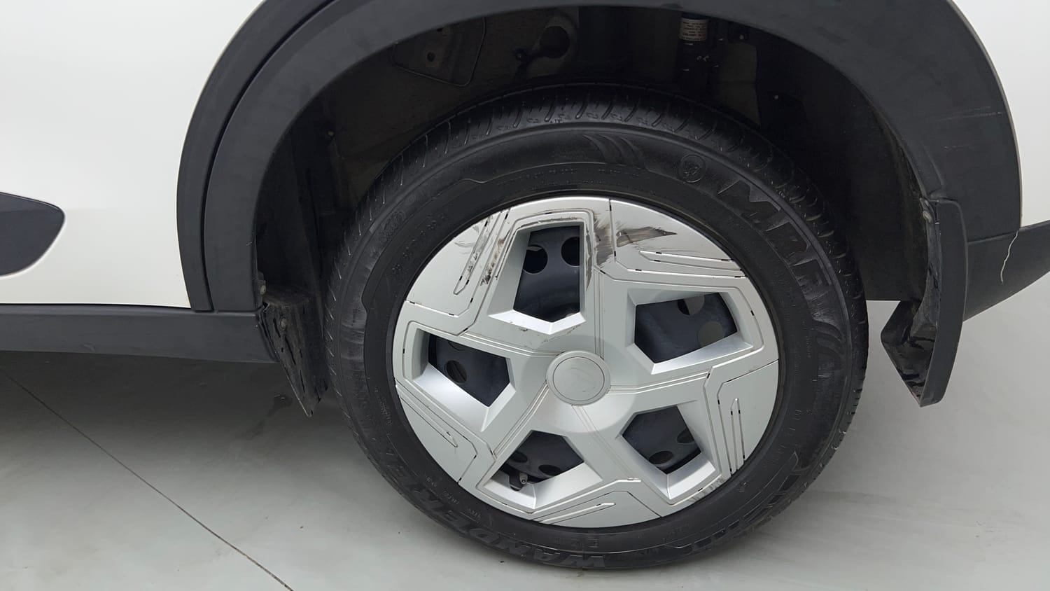 Used 2025 Tata Nexon Pure Plus (S) 1.2 iCNG 6MT Cng Manual tyres LEFT REAR TYRE RIM VIEW