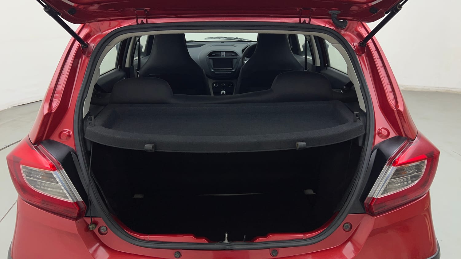 Used 2019 Tata Tiago Revotron XE Petrol Manual interior DICKY INSIDE VIEW