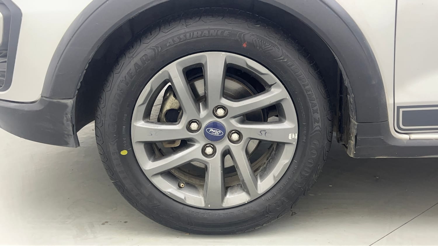 Used 2020 Ford Freestyle Titanium Plus 1.2 Ti-VCT Petrol Manual tyres LEFT FRONT TYRE RIM VIEW