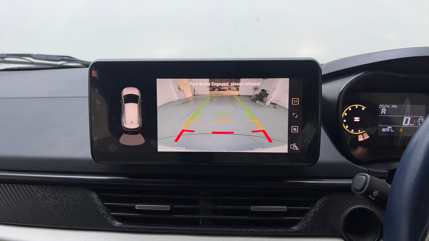 Used 2025 Tata Nexon Pure Plus (S) 1.2 iCNG 6MT Cng Manual top_features Rear camera