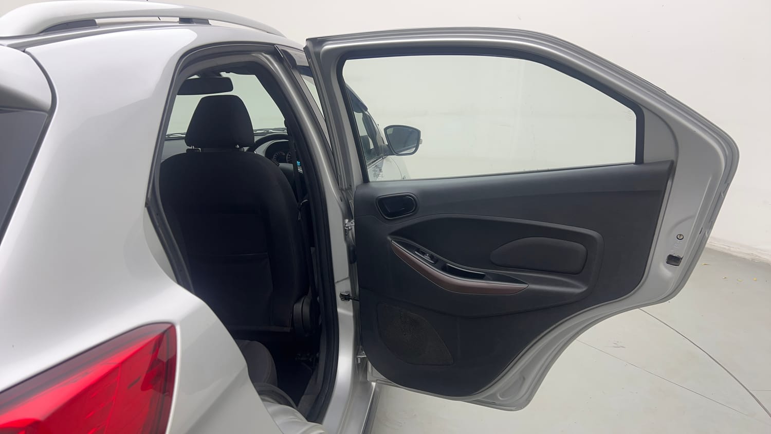 Used 2020 Ford Freestyle Titanium Plus 1.2 Ti-VCT Petrol Manual interior RIGHT REAR DOOR OPEN VIEW