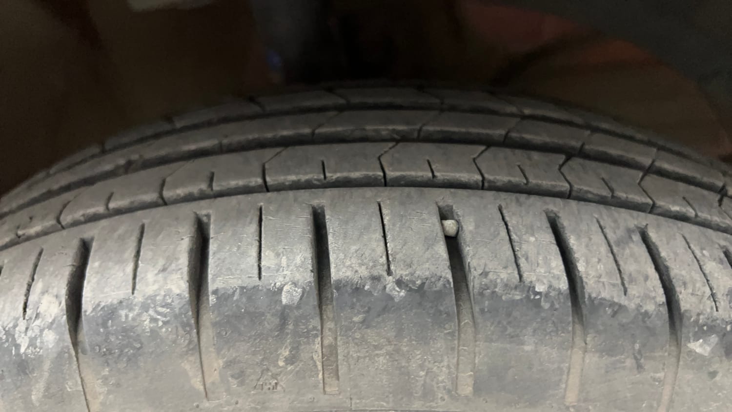 Used 2020 Maruti Suzuki Swift ZXi Petrol Manual tyres RIGHT FRONT TYRE TREAD VIEW