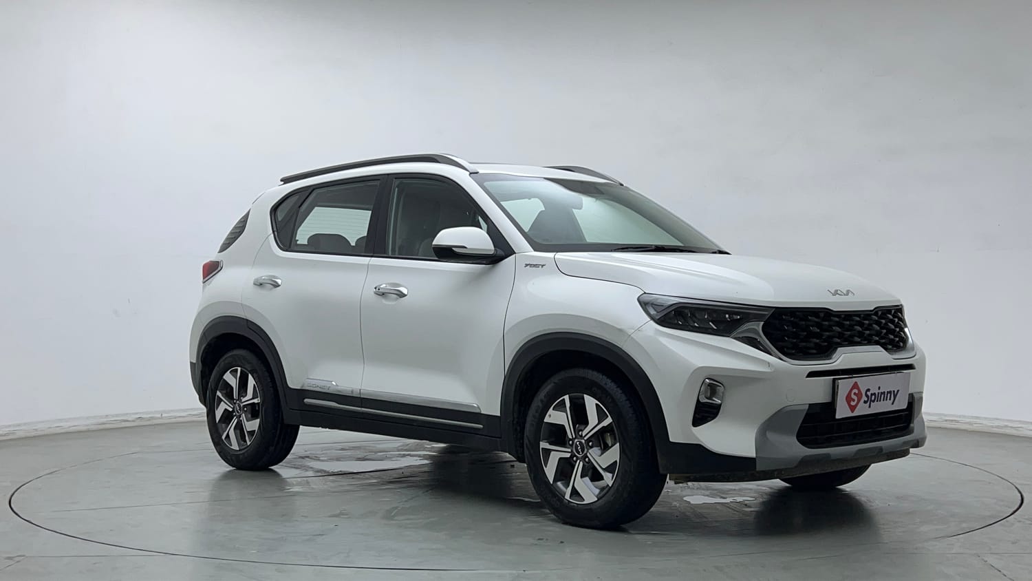 Used 2023 Kia Sonet HTX 1.0 Turbo Petrol DCT Petrol Automatic exterior RIGHT FRONT CORNER VIEW