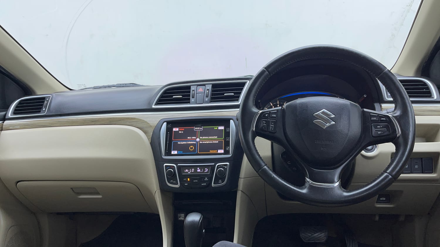 Used 2018 Maruti Suzuki Ciaz Alpha Hybrid 1.5 AT Petrol Automatic interior DASHBOARD VIEW