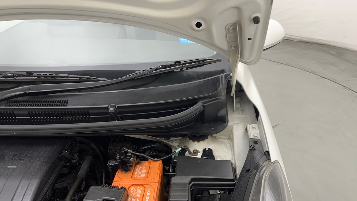 Used 2022 Hyundai Aura S 1.2 Petrol Petrol Manual engine ENGINE LEFT SIDE HINGE & APRON VIEW