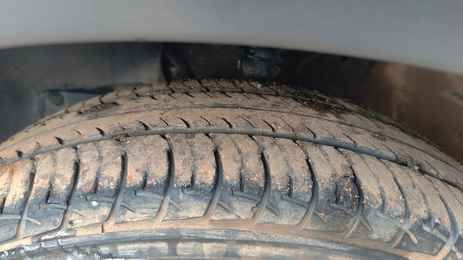 Used 2022 Maruti Suzuki Wagon R ZXi 1.2 Petrol Manual tyres LEFT FRONT TYRE TREAD VIEW