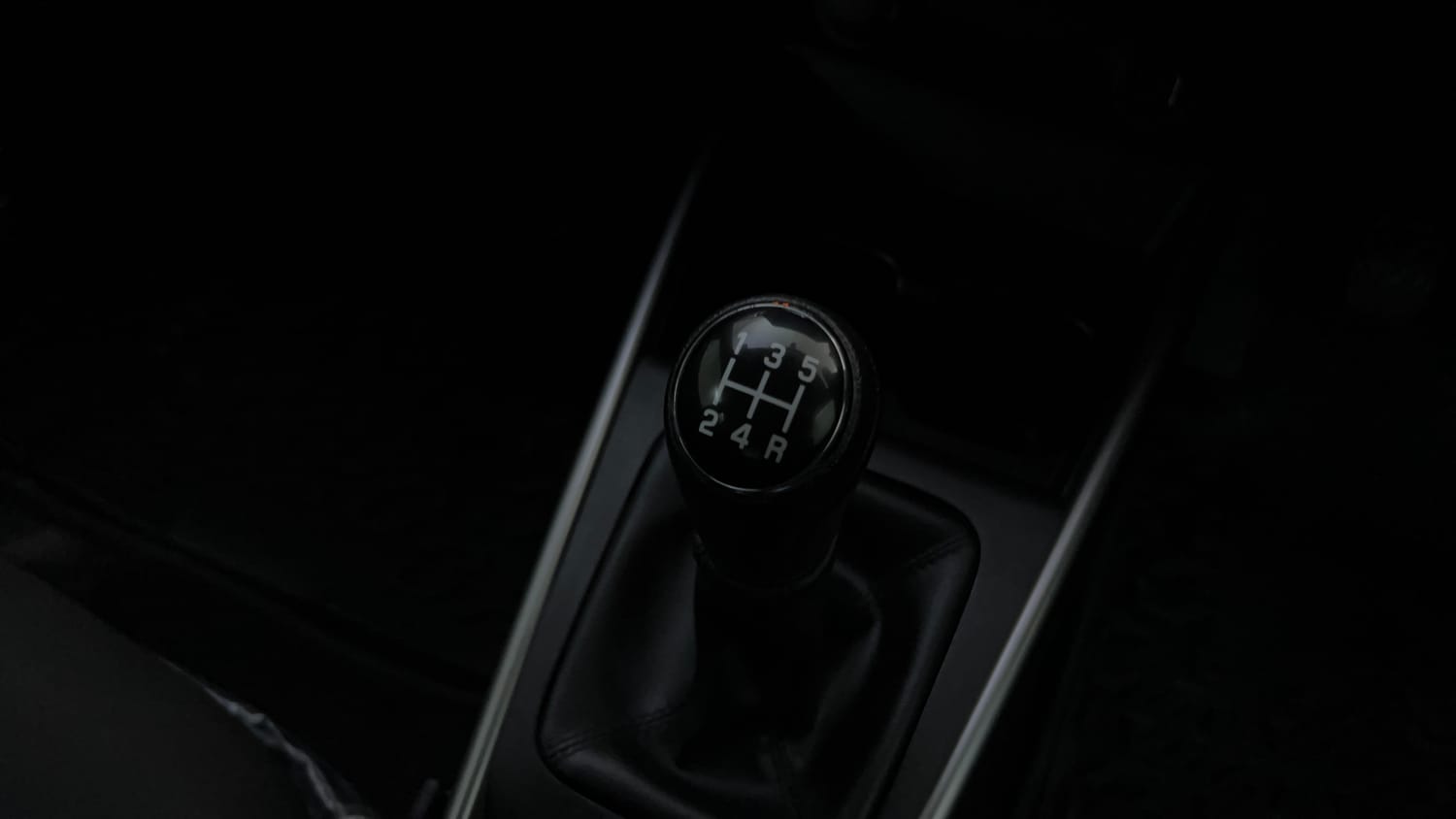 Used 2022 Maruti Suzuki Baleno Alpha MT Petrol Manual interior GEAR  KNOB VIEW