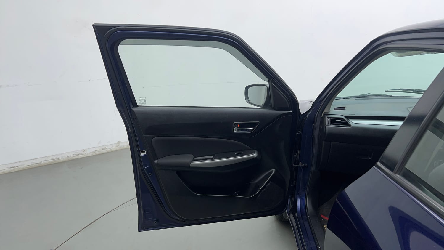 Used 2019 Maruti Suzuki Swift ZXi Petrol Manual interior LEFT FRONT DOOR OPEN VIEW