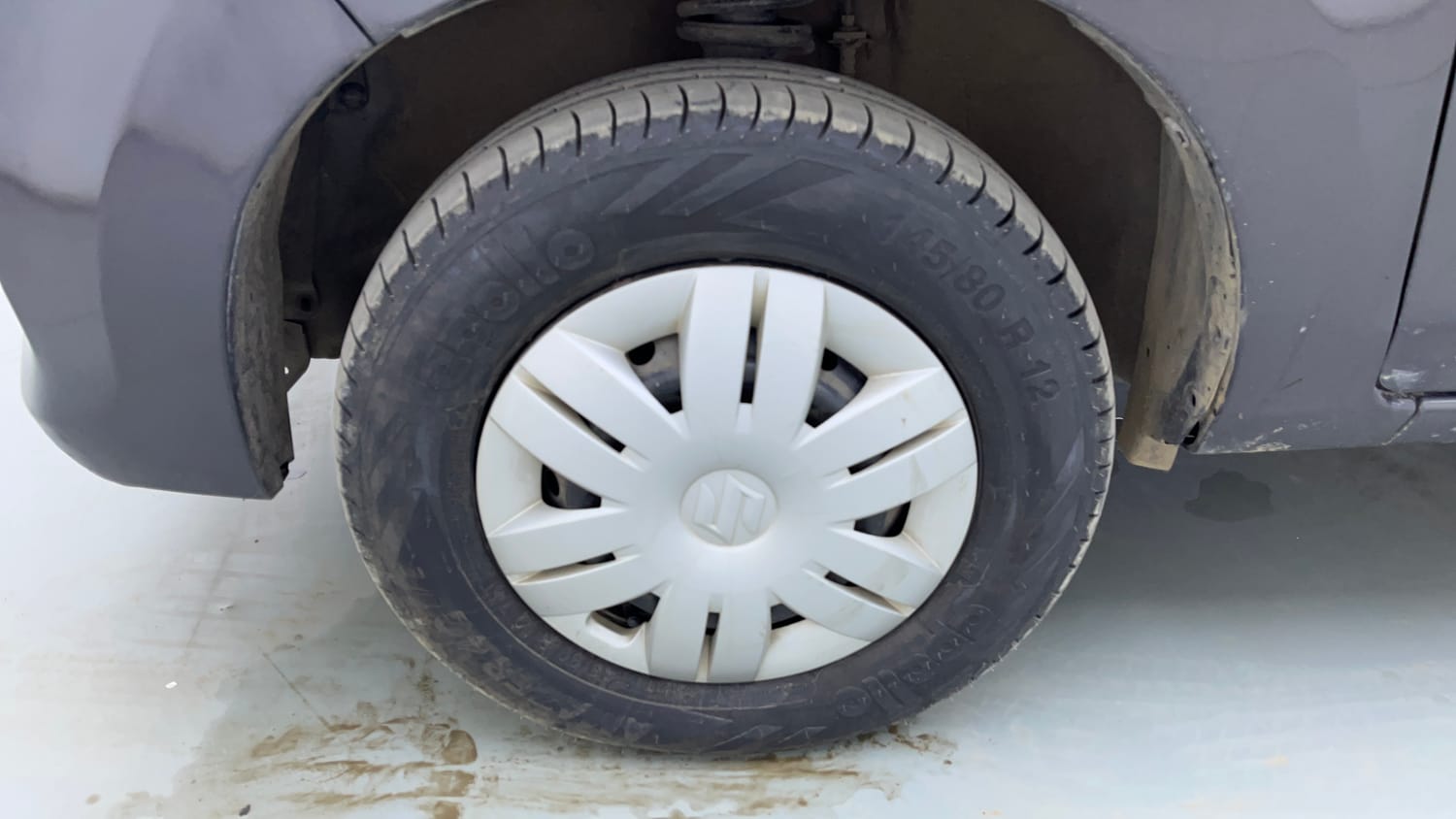 Used 2018 Maruti Suzuki Alto 800 LXi (O) Petrol Manual tyres LEFT FRONT TYRE RIM VIEW