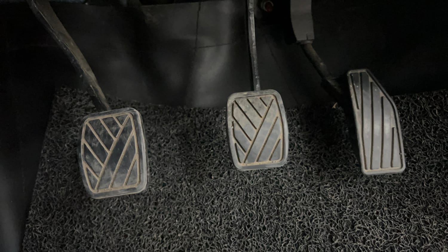 Used 2020 Maruti Suzuki Swift ZXi Petrol Manual interior PEDALS VIEW
