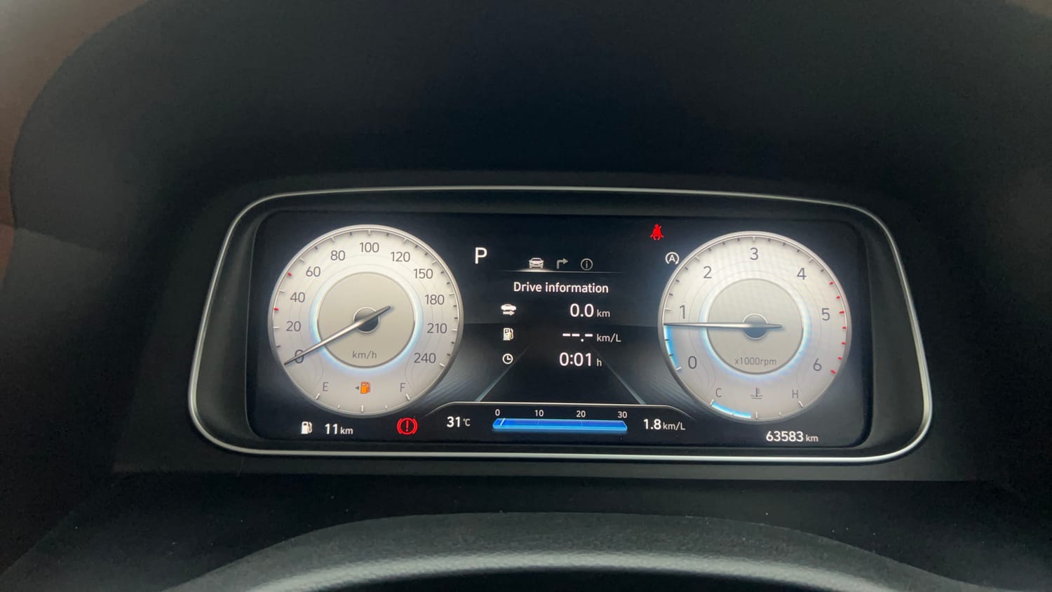 Used 2023 Hyundai Alcazar Signature (O) 7 Seater 1.5 Diesel AT Diesel Automatic interior CLUSTERMETER VIEW