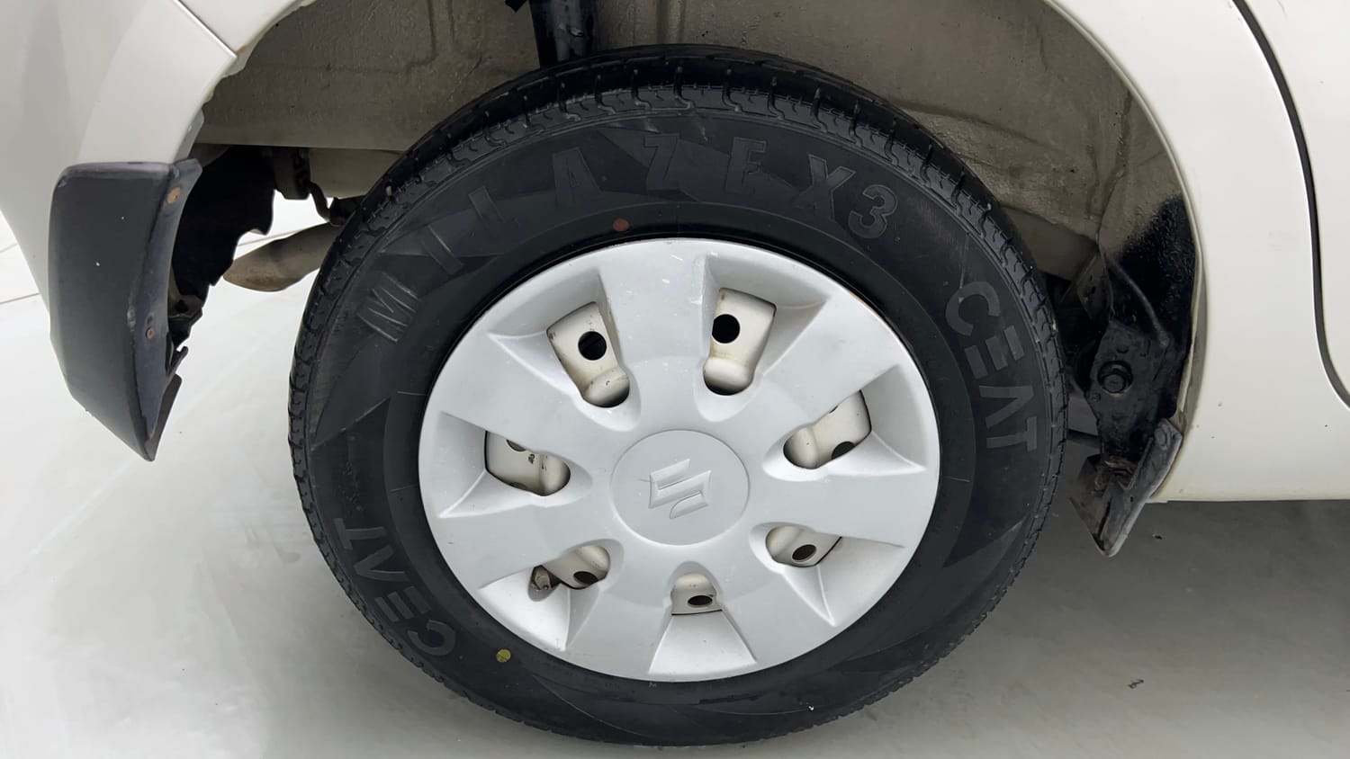 Used 2020 Maruti Suzuki Wagon R LXi 1.0 CNG Cng Manual tyres RIGHT REAR TYRE RIM VIEW