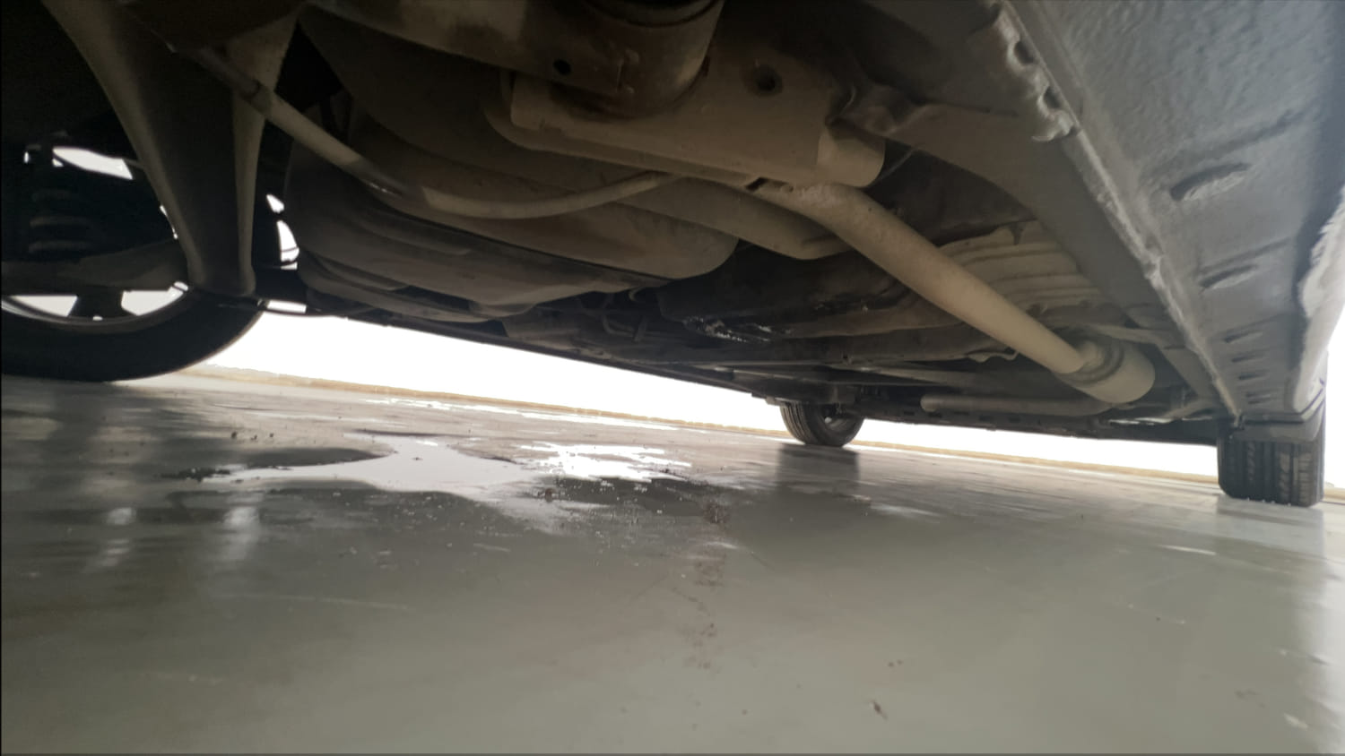Used 2014 Honda City SV Petrol Manual extra REAR RIGHT UNDERBODY VIEW